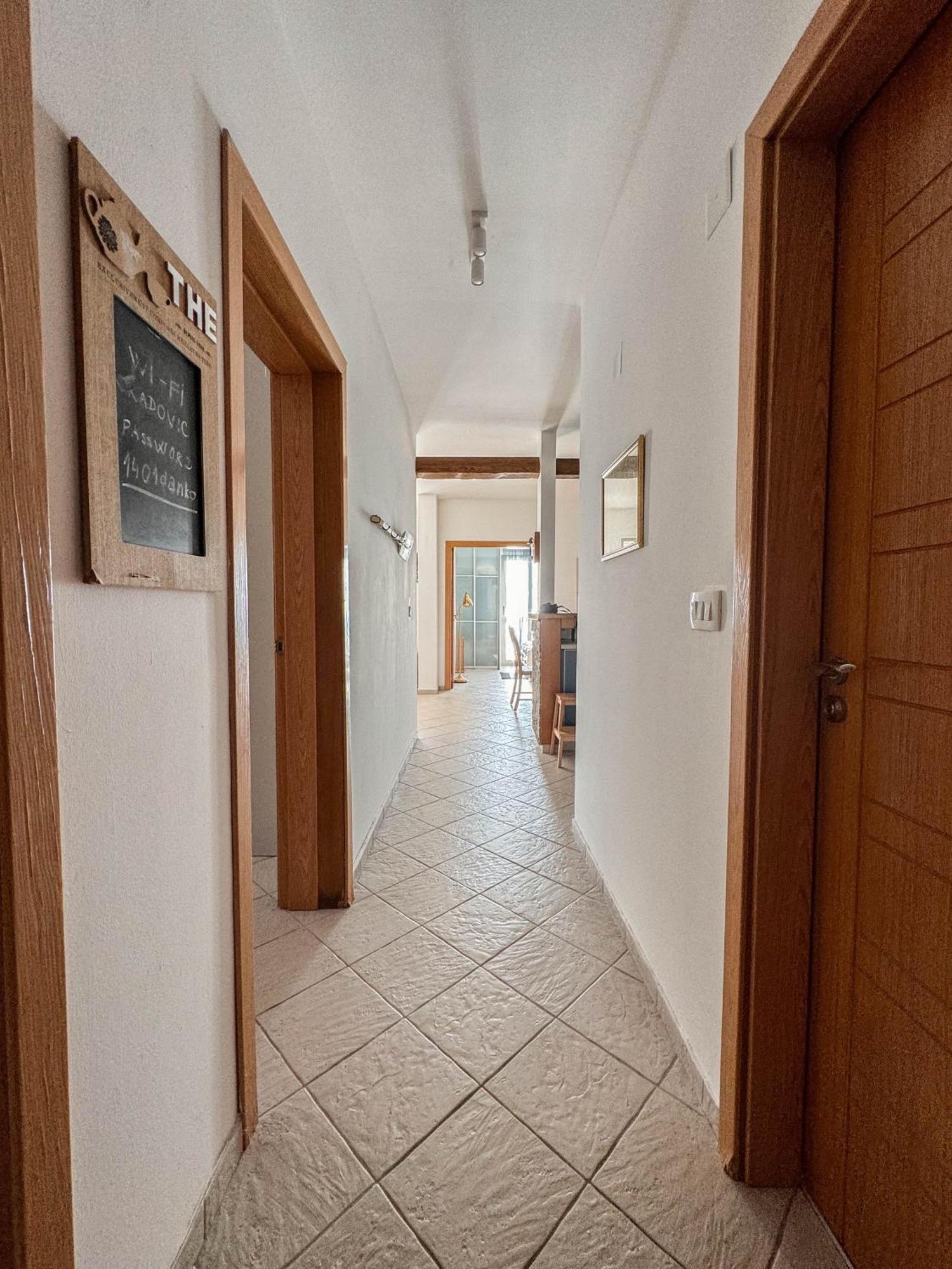 Apartment Radovic 스베티스테판 외부 사진